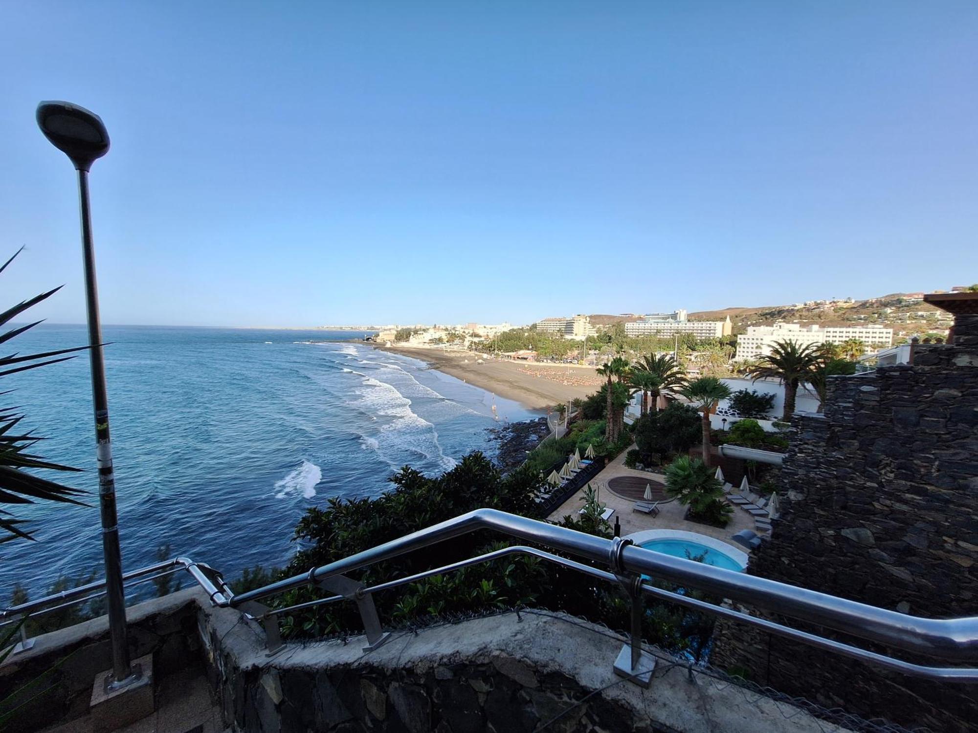 White And Quiet! Modern Apartment In San Agustin San Bartolomé エクステリア 写真